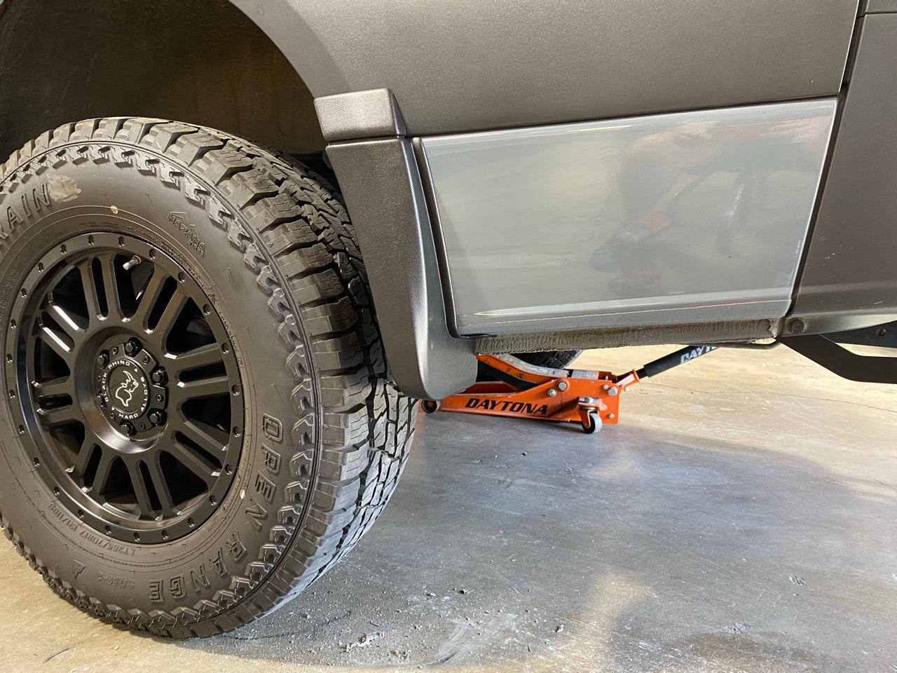 Rear Mondo Mudguard Kit for Sprinter – IMPERFECT