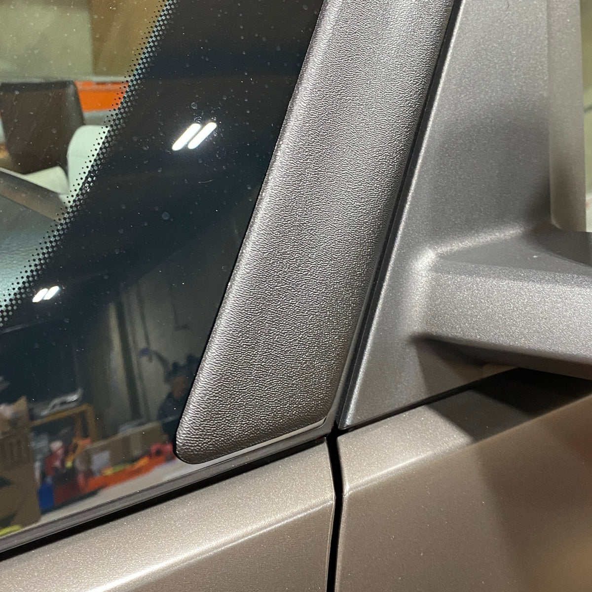 Buzz Buffet Blocker | Wind Buffeting Guard for ID Buzz Windows