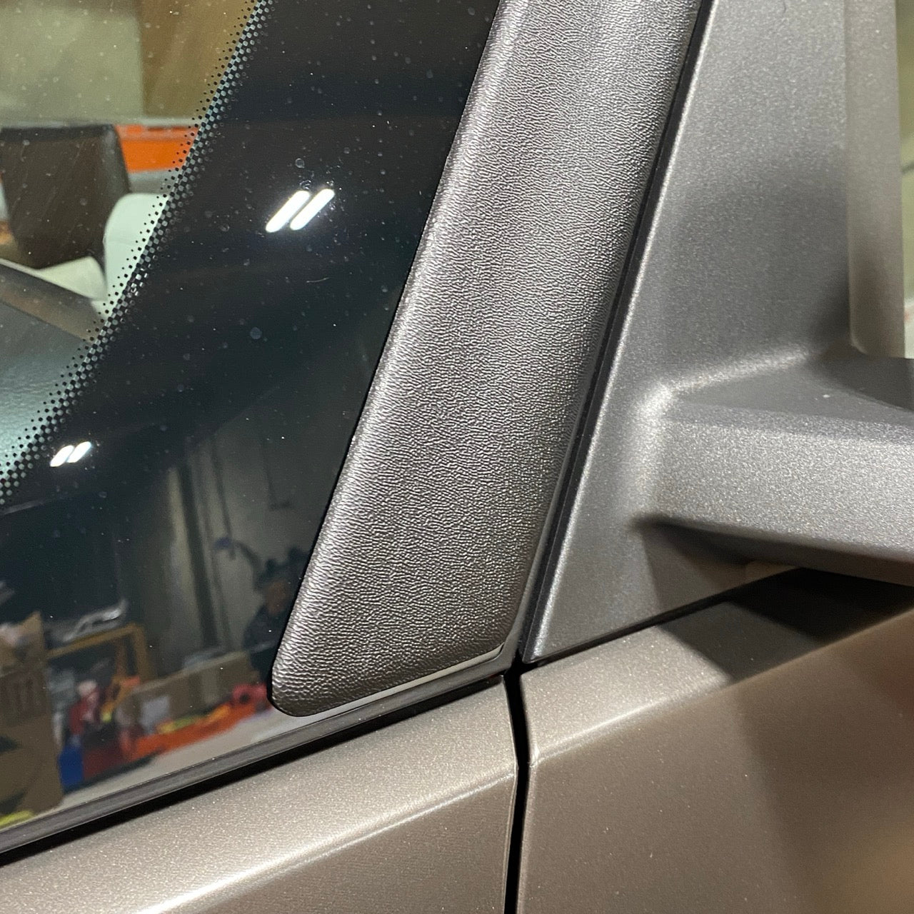 Buzz Buffet Blocker | Wind Buffeting Guard for ID Buzz Windows