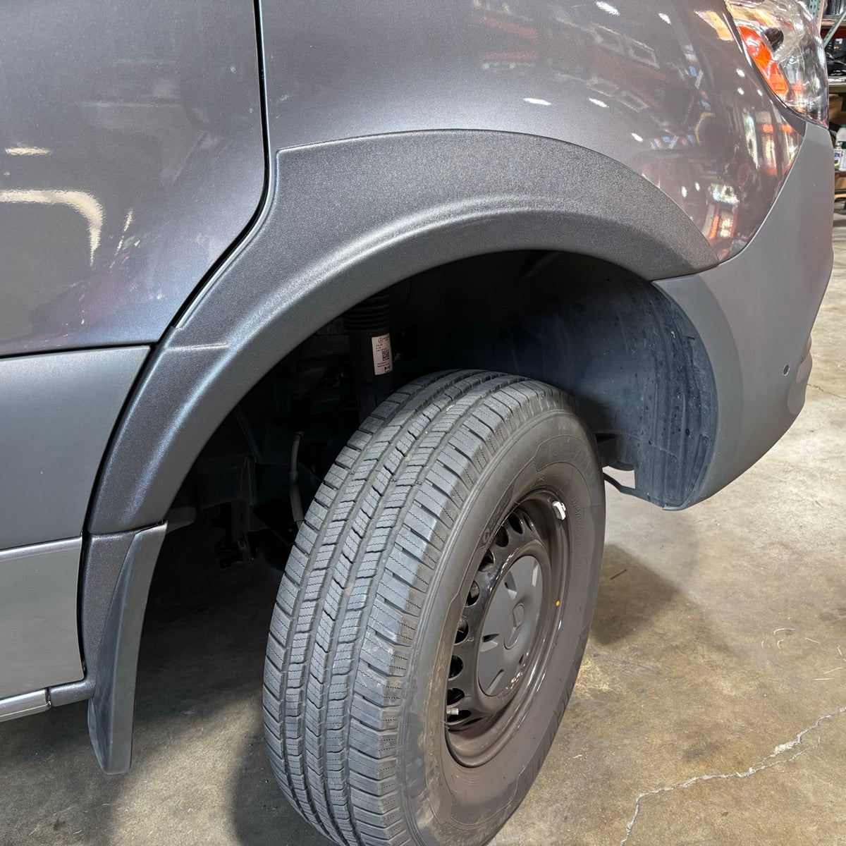 Rally Raider Frontkotflügel für Sprinter – Entwickelt für Oversized-Stoßstangen