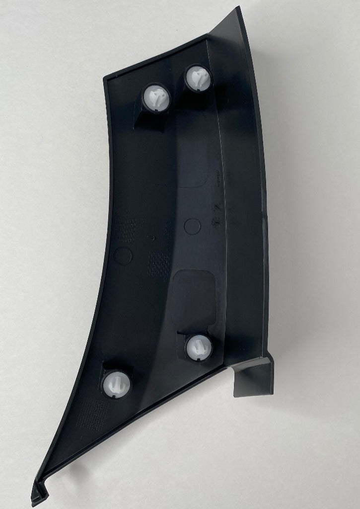 Front Fender Trim Sprinter 907