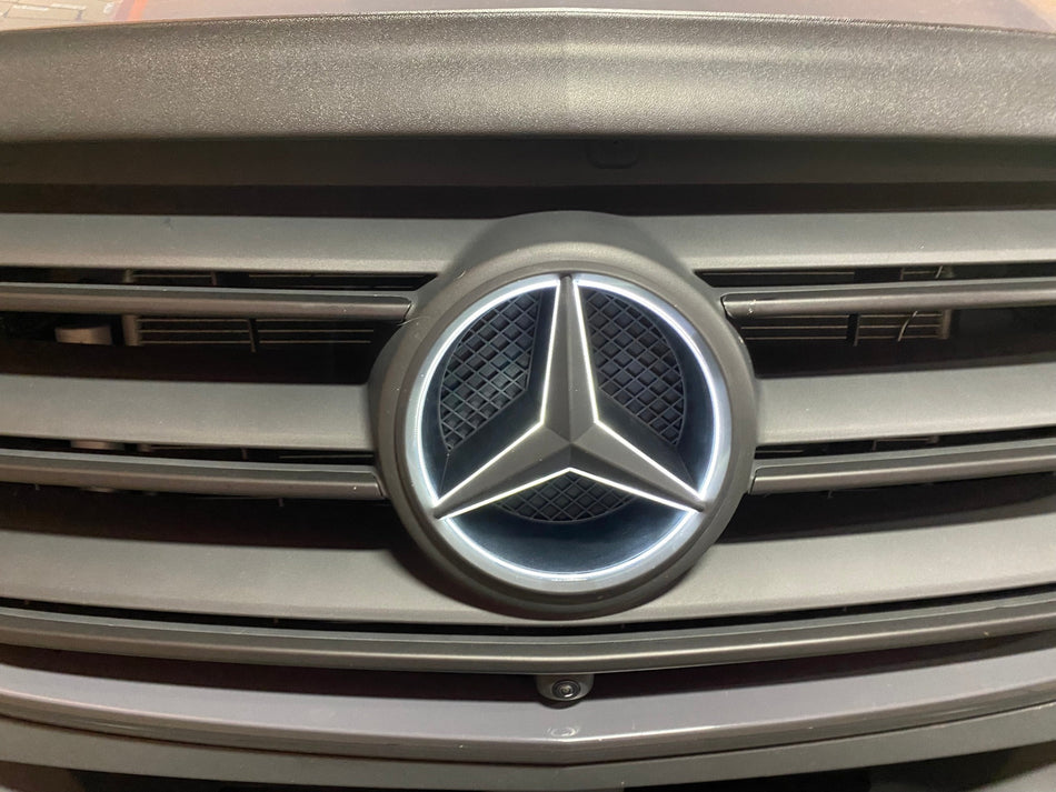 Emblème de calandre LED pour Mercedes Sprinter 907 – Convient aux calandres chromées avec étoile amovible